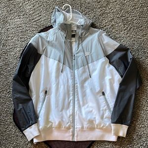 nike windbreaker